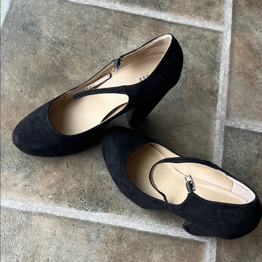 Elegant Black Women's Heels